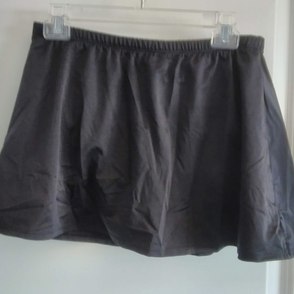 Beach belle swim skirt Size 12 Black
